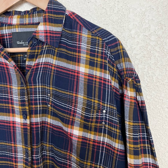 Twelve-O-Two Plaid Button Down Top size Small Blue Multi Studded Hi/Low - Picture 5 of 12
